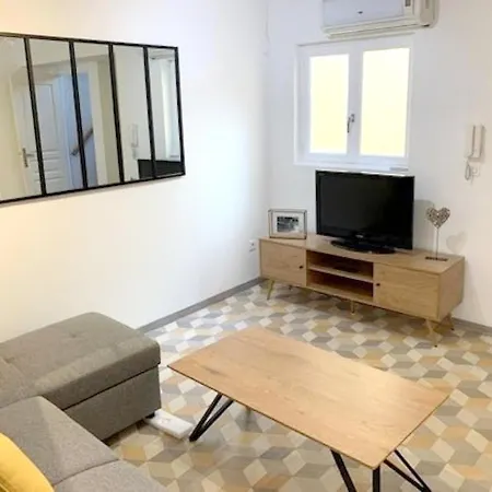 Apartment D'une Avec Terrasse Amenagee A *